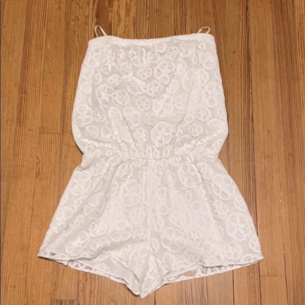 Lilly Pulitzer Strapless Romper in white